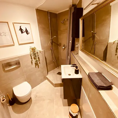 Living With Soul - Appartement Ueber Den Daechern Von Wiesbaden Buitenkant foto