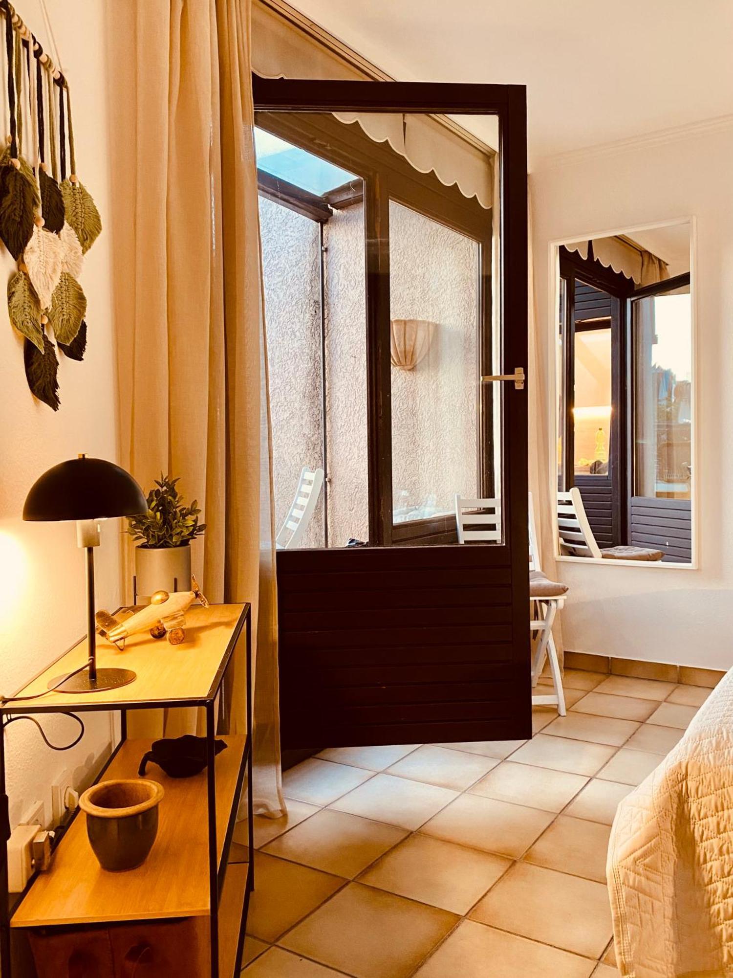 Living With Soul - Ueber Den Daechern Von Apartment