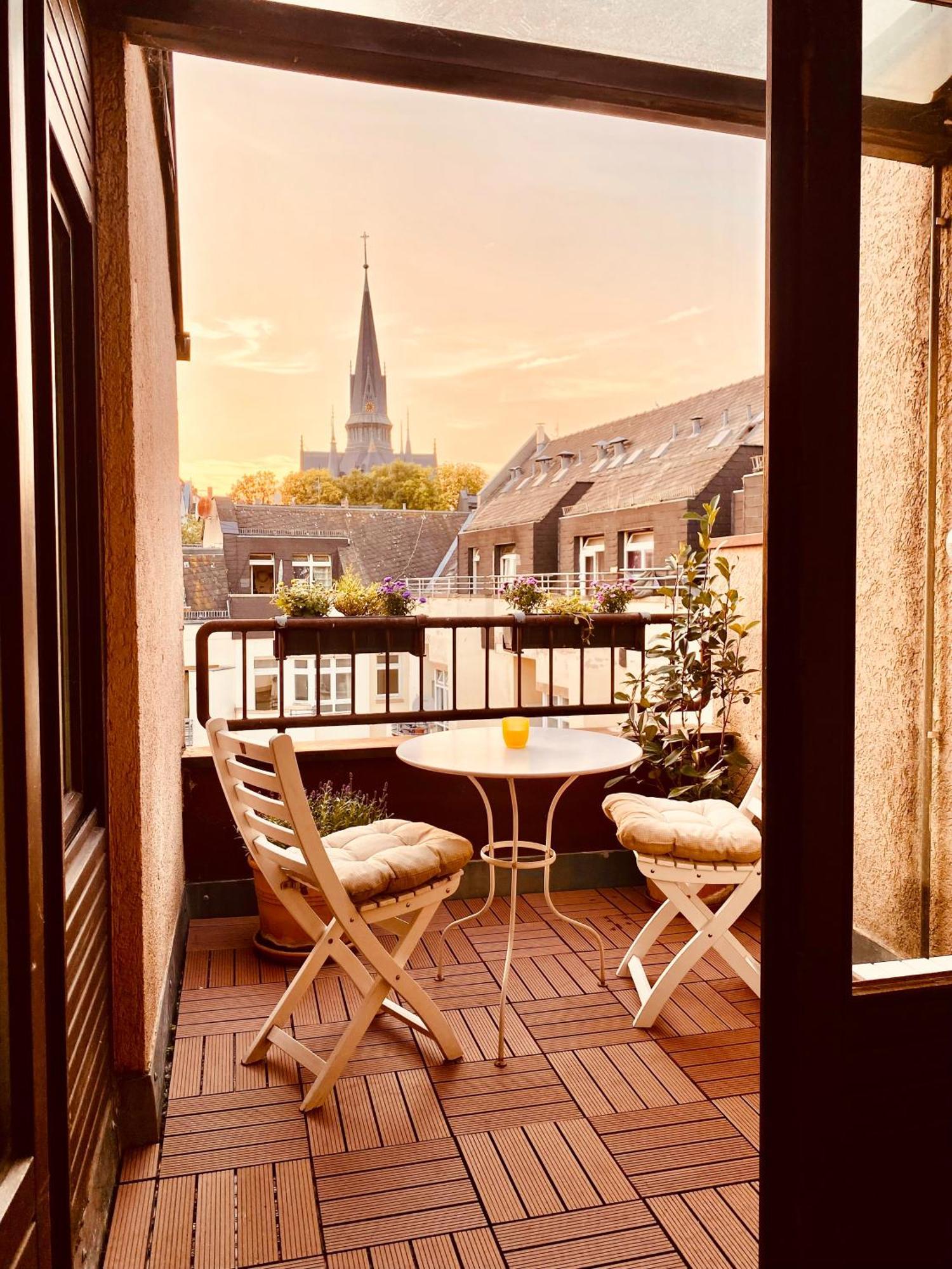 Living With Soul - Ueber Den Daechern Von *